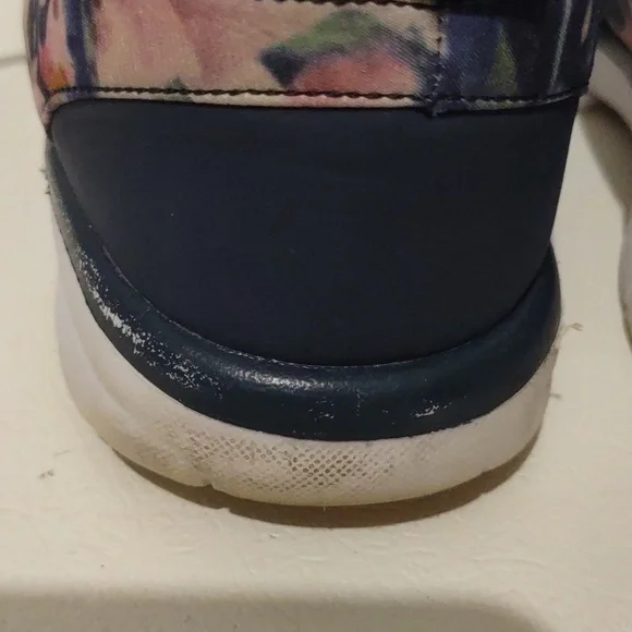 ShoeDazzle blue and pink floral shoe sneaker size 6.5 women flowers - Picture 7 of 11